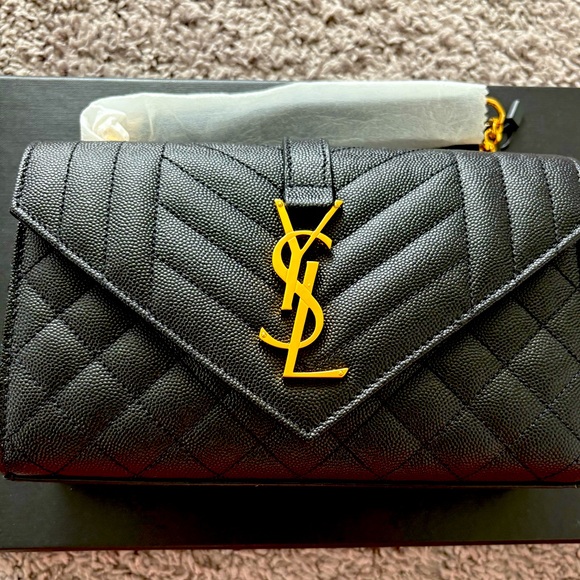 SAINT LAURENT  ENVELOPE SMALL IN QUILTED GRAIN DE POUDRE EMBOSSED LEATHER - Picture 1 of 9
